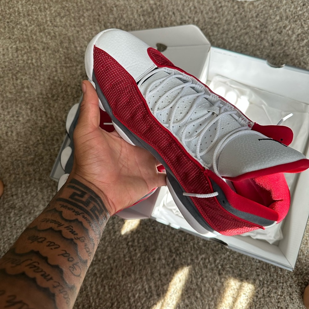 Jordan 13’s ‘Red Flint’ Size 13